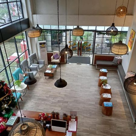Готель S Loft Манадо Екстер'єр фото